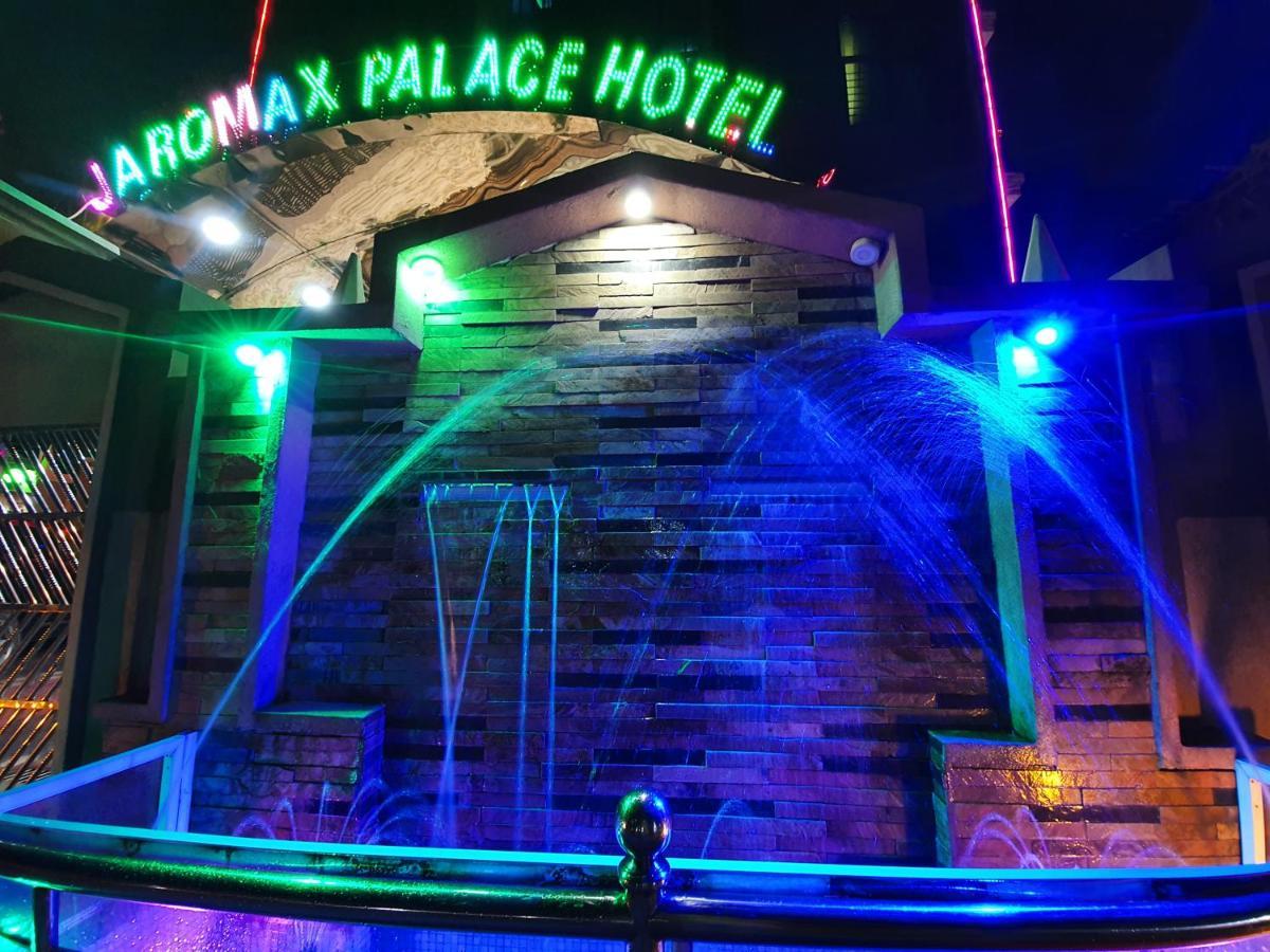 Jaromax Palace Hotel Дар-эс-Саламе Экстерьер фото